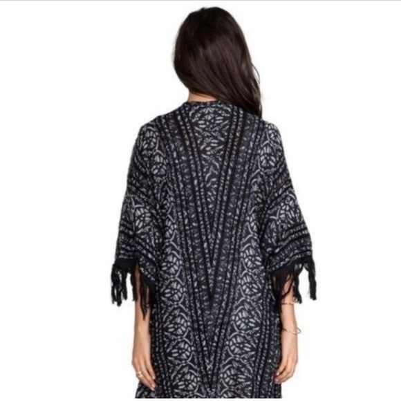 Free People Patterned Kimono Cardigan. Great pattern, cute and versatile. Sz L - Picture 3 of 11